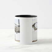 Luchtmacht pararescuemen leiden een gevechtstussen mok (Midden)