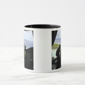 Luchtmannen duwen een pallet gedoneerde goederen u mok (Midden)