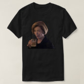 Lucille Bluth Wink Sticker T-shirt (Design voorkant)