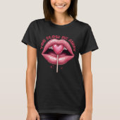 Lucious Pink Lips met hartvormige lolly T-shirt (Voorkant)