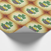 Luck of the Irish, pot of gold, and shamrocks, Cadeaupapier (Hoek)