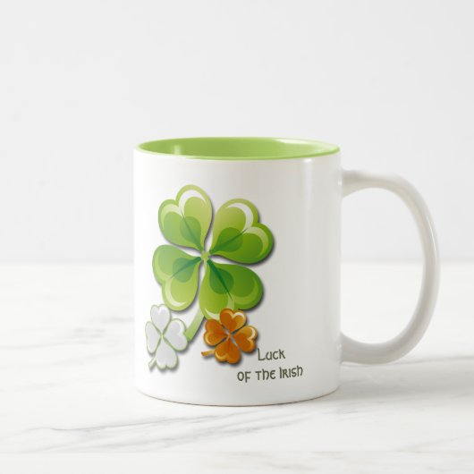 Luck of the Irish Tricolor Shamrock Custom Name Tweekleurige Koffiemok (Rechts)