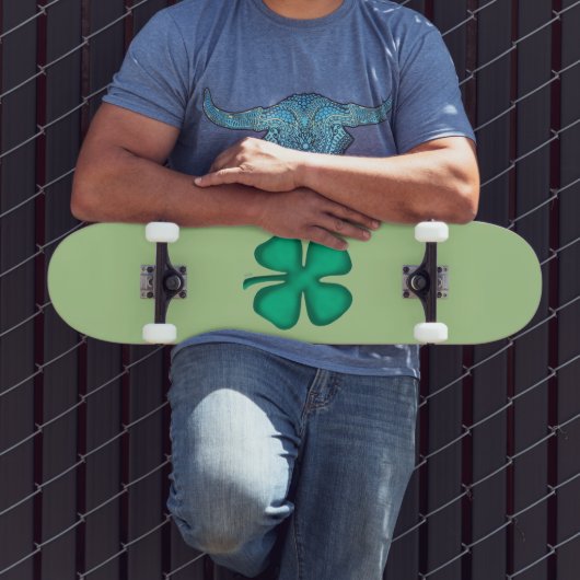 Lucky 4 Leaf Irish Clover green skateboard (Buiten 3)