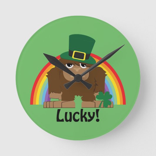 Lucky Bigfoot Leprechaun Ronde Klok (Voorkant)