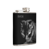 Lucky Black Cat wil een nipje Heupfles (Rechts)