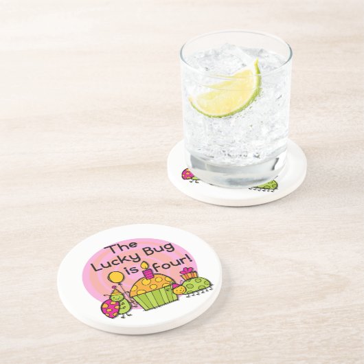 Lucky Bug Cupcake 4e verjaardag T-shirts en gesche Zandsteen Onderzetter (Zijkant)
