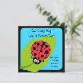Lucky Bug Gepersonaliseerd verjaardagsuitnodiginge Kaart (Staand voorkant)