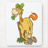 Lucky Cartoon Horse op St Patrick's Day mousepad Muismat (Voorkant)
