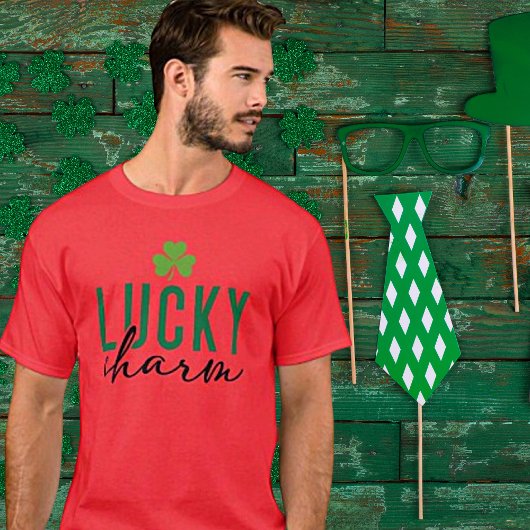 Lucky Charm en Shamrock Unisex T-shirt