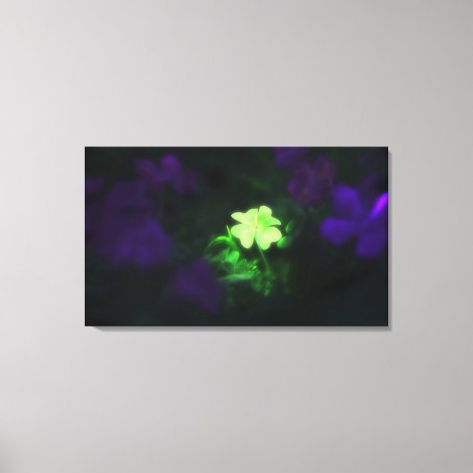 Lucky Charm (stretched canvas) Canvas Afdruk (Voorkant)