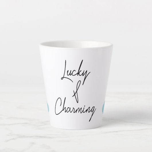 Lucky & Charming Rainbow 4-Leaf Clover Minimalist Latte Mok (Voorkant)