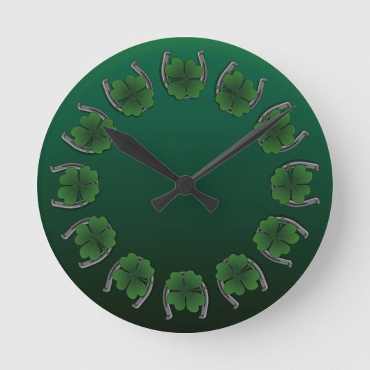Lucky Clock St. Patrick's Lucky Charm Wall Clock Ronde Klok (Voorkant)