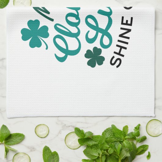 Lucky Clover Charm - May the Clover's Luck Shine Theedoek (Gevouwen)