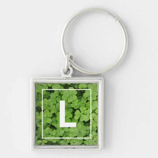 Lucky clover monogram, groene weideregendruppels sleutelhanger (Voorkant)