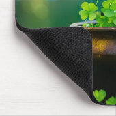 Lucky Clovers in een pot Muismat (Hoek)