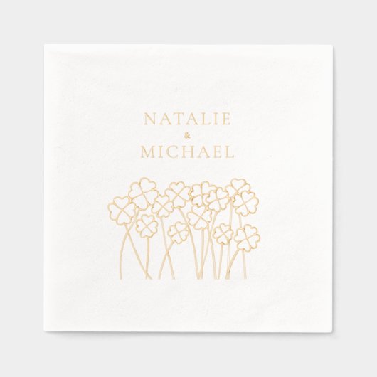 Lucky Clovers Shamrocks Elegante Namen Trouwen Folie Servetten (Voorkant)