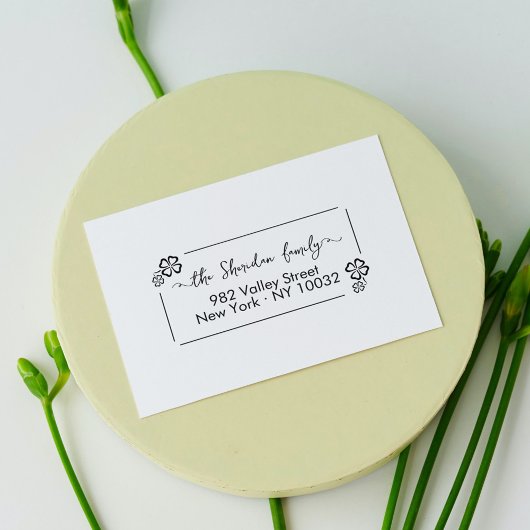 Lucky Clovers Whimsical Script Return Address Zelfinktende Stempel