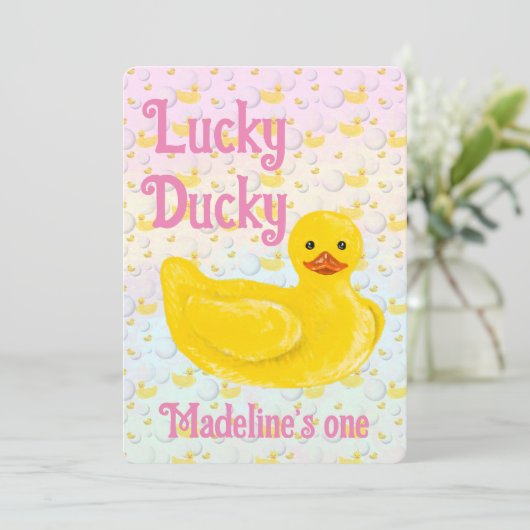 Lucky Ducky First Birthday Invitation Kaart (Staand voorkant)