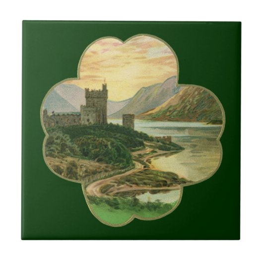  Lucky Gold Shamrock met een Iers Castle Tegeltje (Voorkant)