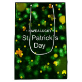 Lucky Green Ierse Shamrock Glitter Patroon Medium Cadeauzakje (Achterkant)