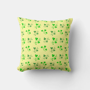 Lucky Green Shamrocks Pillow Kussen