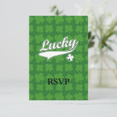 Lucky, groen/wit 4-bladklaver RSVP kaartje (Staand voorkant)