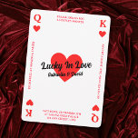 Lucky in liefde spelen Kaart hart koppels douche<br><div class="desc">Verras uw gasten met onze 'Lucky In Love' Couples Bridal Shower Invitation! Dit charmante ontwerp straalt romance uit, met een speelse speelkaartstijl, versierd met iconische hartkoningssymbolen in opvallende rode, witte en zwarte tinten. Vier je liefdesverhaal in stijl met aanpasbare tekstopties, prominent met de innemende zin 'Lucky In Love' naast de...</div>