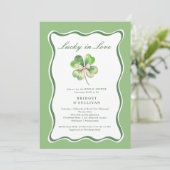 Lucky in Love Bridal Shower  Shamrock Invitation Kaart (Staand voorkant)