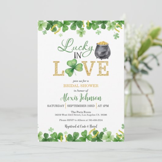 Lucky in Love Bridal Shower Uitnodiging (Staand voorkant)