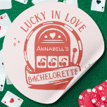 Lucky in Love Casino Hand getrokken Vegas Bachelor Ronde Sticker<br><div class="desc">Maak je klaar voor een gelukkig vrijgezellenweekend met deze leuke handgetekende Vegas casino vrijgezellenfeest sticker! Perfect voor een Vegas meisjes weekend, casino vrijgezel, of "lucky in love" thema, zal de bruid blij zijn om een leuk weekend met haar naaste dames! Bekijk onze winkel voor bijpassende uitnodigingen en benodigdheden · Op...</div>