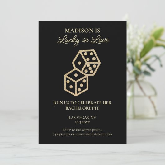 Lucky in Love Gold Dice Casino Bachelorette Party Kaart (Staand voorkant)