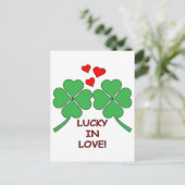 Lucky in Love Hearts Clover Briefkaart (Staand voorkant)
