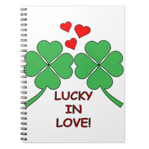 Lucky in Love Hearts Clover Notitieboek