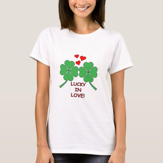Lucky in Love Hearts Clover T-shirt (Voorkant)