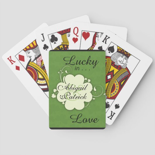 Lucky in Love Personalized Shamrock Design Cards Speelkaarten (Achterkant)