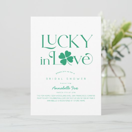 Lucky in Love Shamrock White x Green Bridal Shower Kaart (Staand voorkant)