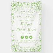 Lucky In Love St. Patrick's Day Bruiloft Feest Spandoek (Verticaal)