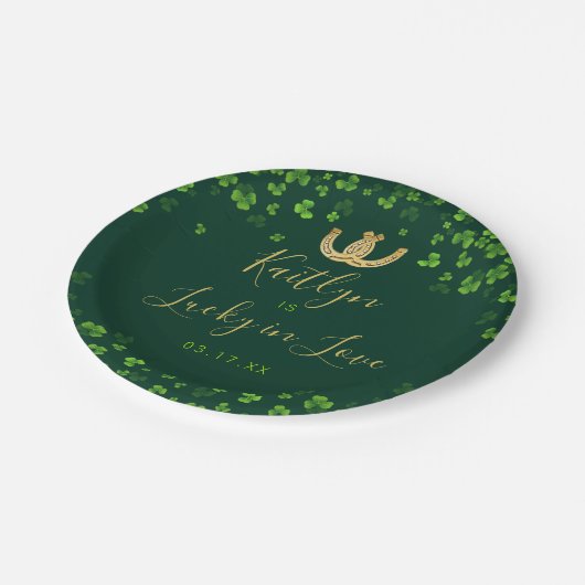 Lucky In Love St. Patrick's Day Vrijgezellenfeest Papieren Bordje (Gekanteld)