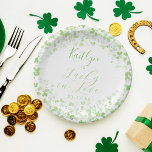 Lucky In Love St. Patrick's Day Vrijgezellenfeest Papieren Bordje<br><div class="desc">Geniet in stijl met deze moderne en zeer trendy vrijgezellenfeest of verjaardagsfeestpapieren borden. Dit ontwerp is gemakkelijk te personaliseren met uw speciale gebeurtenisformulering en uw gasten zullen enthousiast zijn wanneer zij deze geweldige borden zien. Overeenkomende objecten zijn te vinden in het collectie.</div>