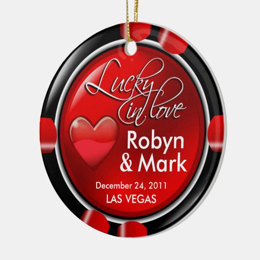 Lucky in Love Vegas Passen getrouwd Casino Chip Keramisch Ornament (Links)