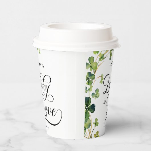 Lucky in Love Vrijgezellenfeest Green Shamrock Papieren Bekers (Rechts)