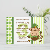 Lucky Irish Monkey Birthday Invitation Kaart (Staand voorkant)