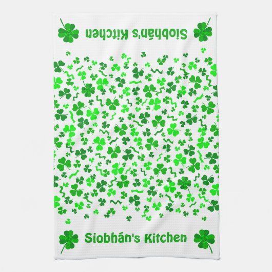 Lucky Irish Shamrocks Clover Personalized Theedoek (Verticaal)