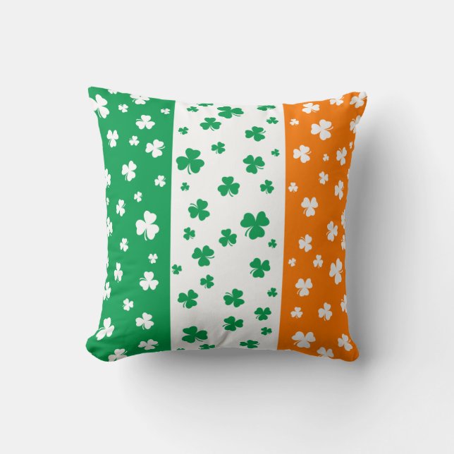 Lucky Irish Shamrocks Kussen (Voorkant)