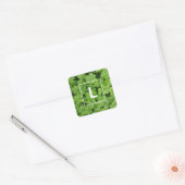 Lucky klaver monogram, groene weide vierkant vierkante sticker (Envelop)