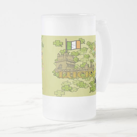 Lucky Leprechaun en Zijn Irish Castle Matglas Bierpul (Voorkant rechts)