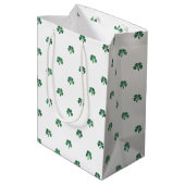 Lucky Little Four Leaf Clovers Saint Patricks Day Medium Cadeauzakje (Achterkant Gekanteld)