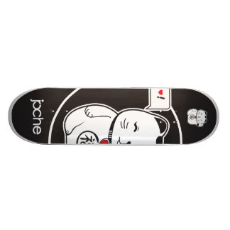 LUCKY LOVE SKATEBOARD