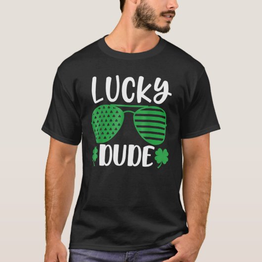 Lucky Man St Patrick's Day Sunbril met Shamro T-shirt (Voorkant)