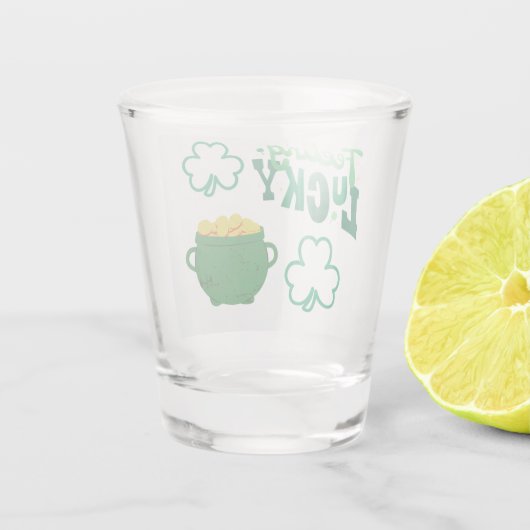 Lucky met een potje goud shot glas (Achterkant)